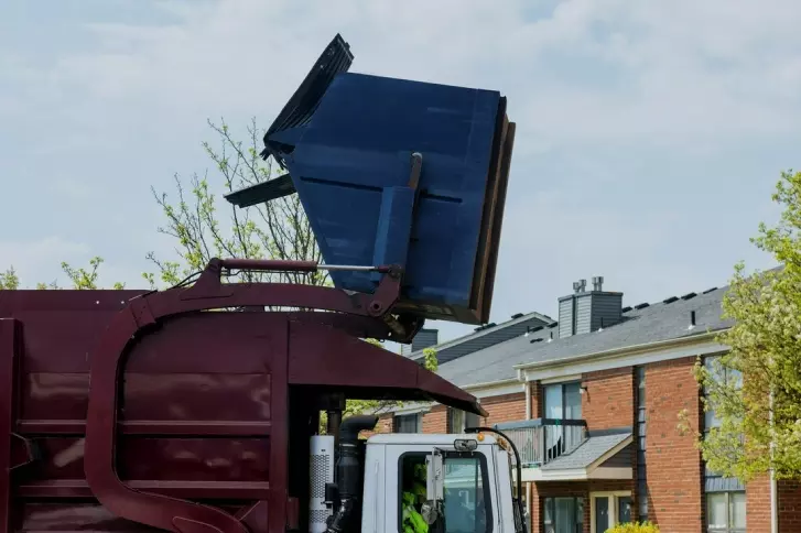 wywóz śmieci z osiedli mieszkaniowych